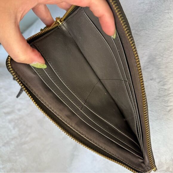 Fossil Dark Brown Leather Wristlet - Picture 5 of 5